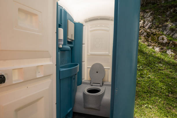 Best Short-Term Portable Toilet Rental  in Coon Rapids, MN